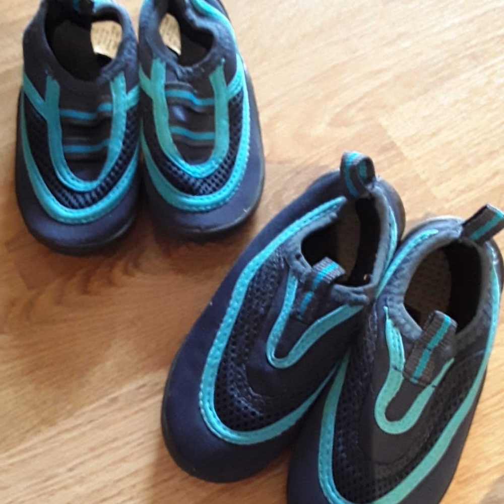 2 pair of baby/toddler water shoes